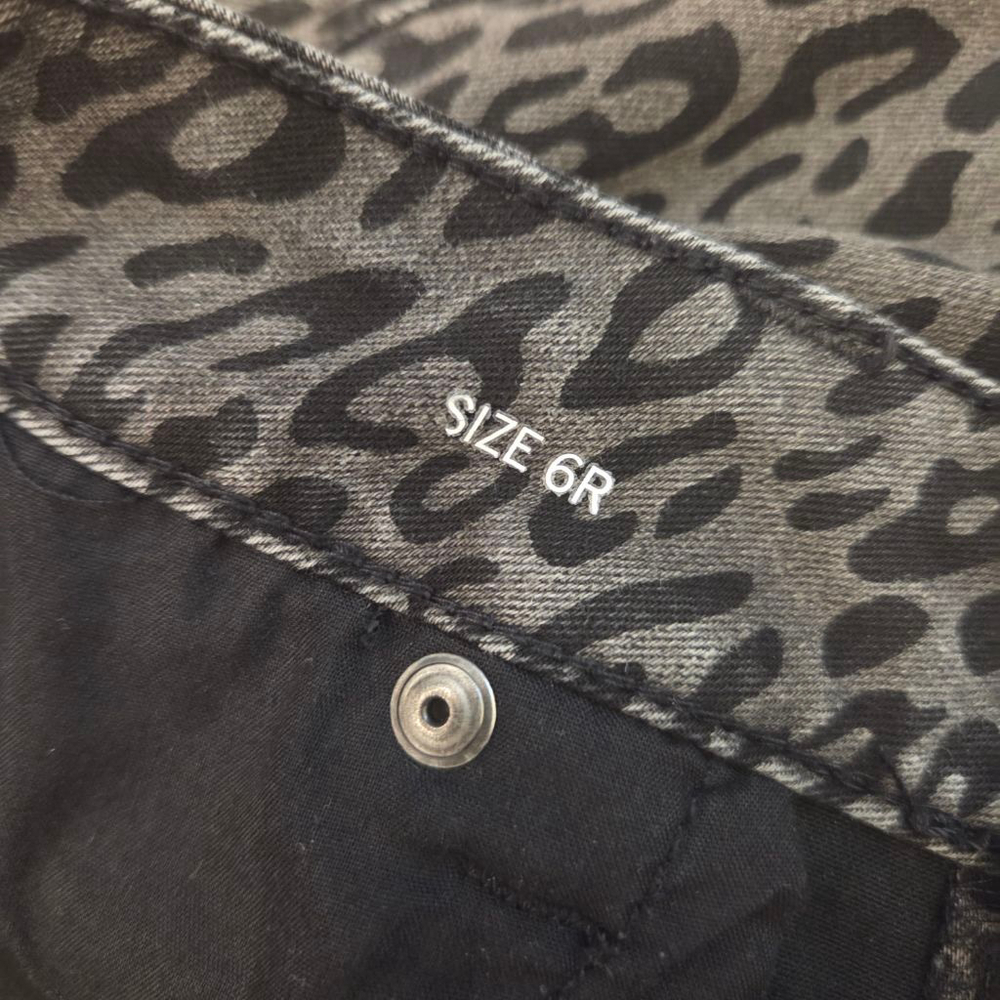 The Limited gray black leopard print skinny jeans size 6 - Picture 5 of 7